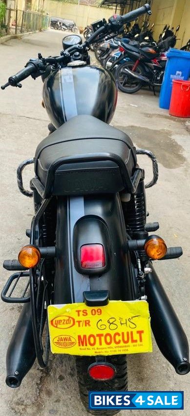 Jawa 42 Dual Channel ABS AllStar Black