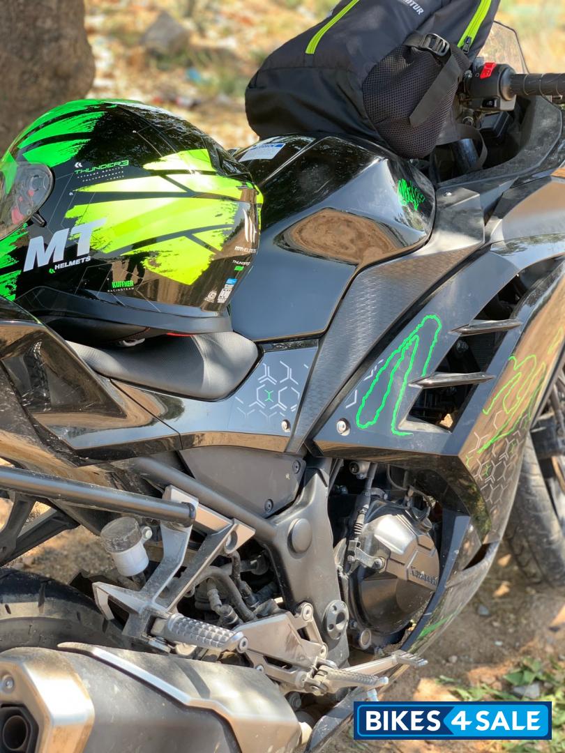 Kawasaki Ninja 300 BS6