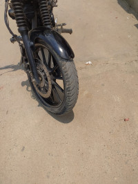 Bajaj Avenger Street 160
