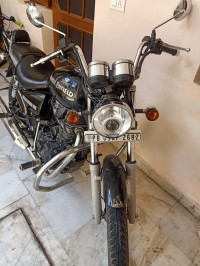Royal Enfield Thunderbird 350