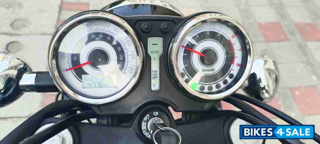 Black Benelli Imperiale 400