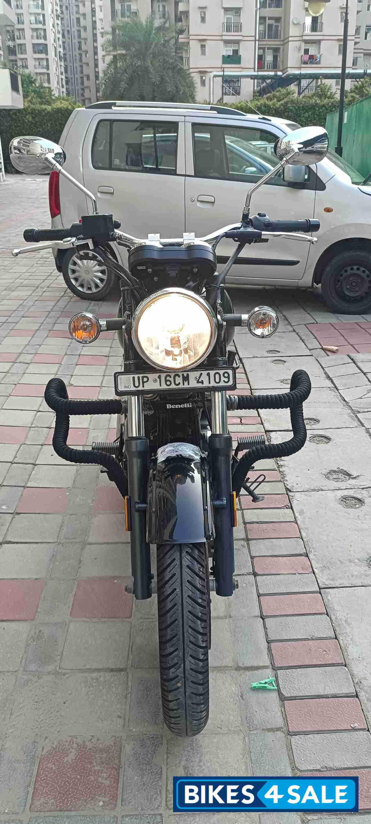 Black Benelli Imperiale 400