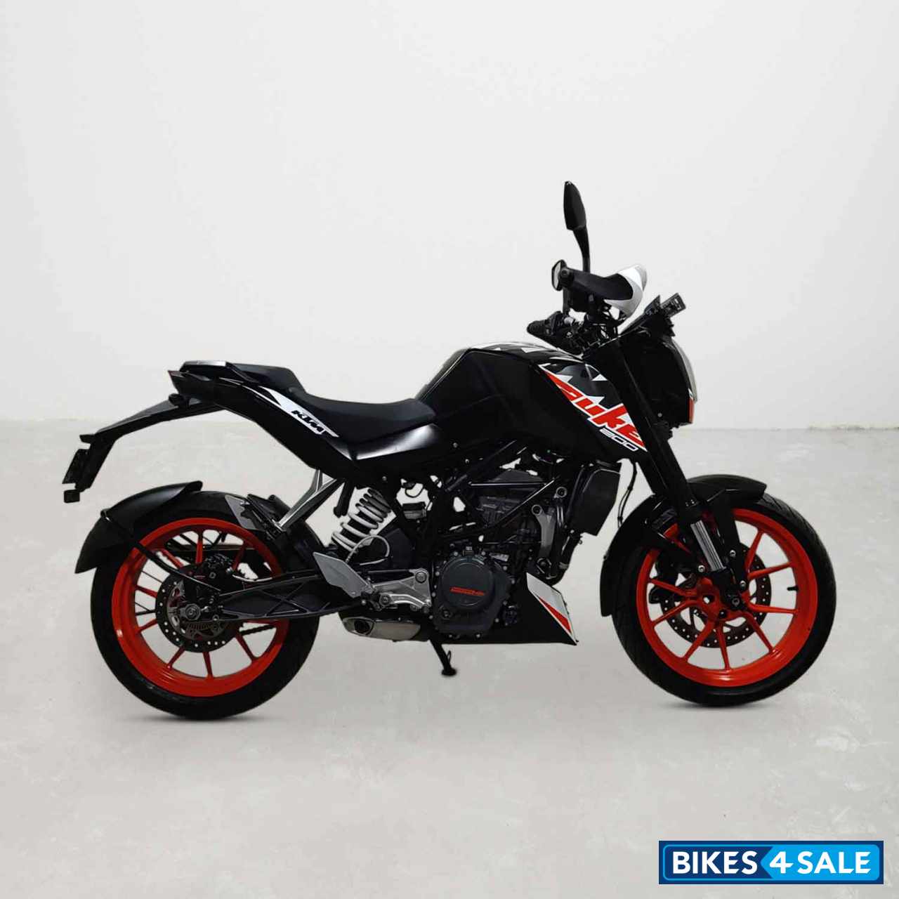 KTM Duke 200