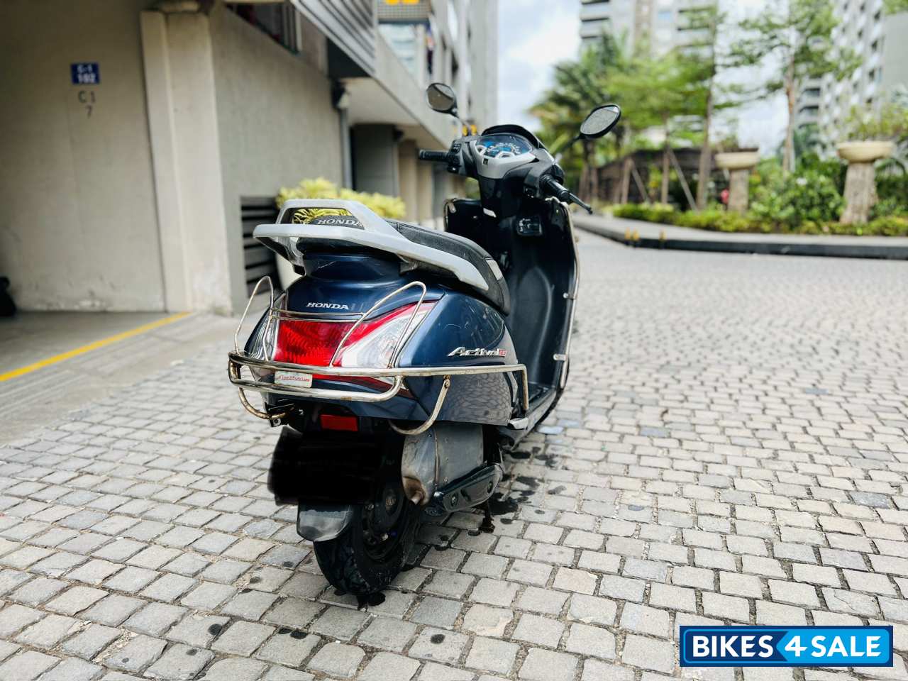 Blue Honda Activa 5G
