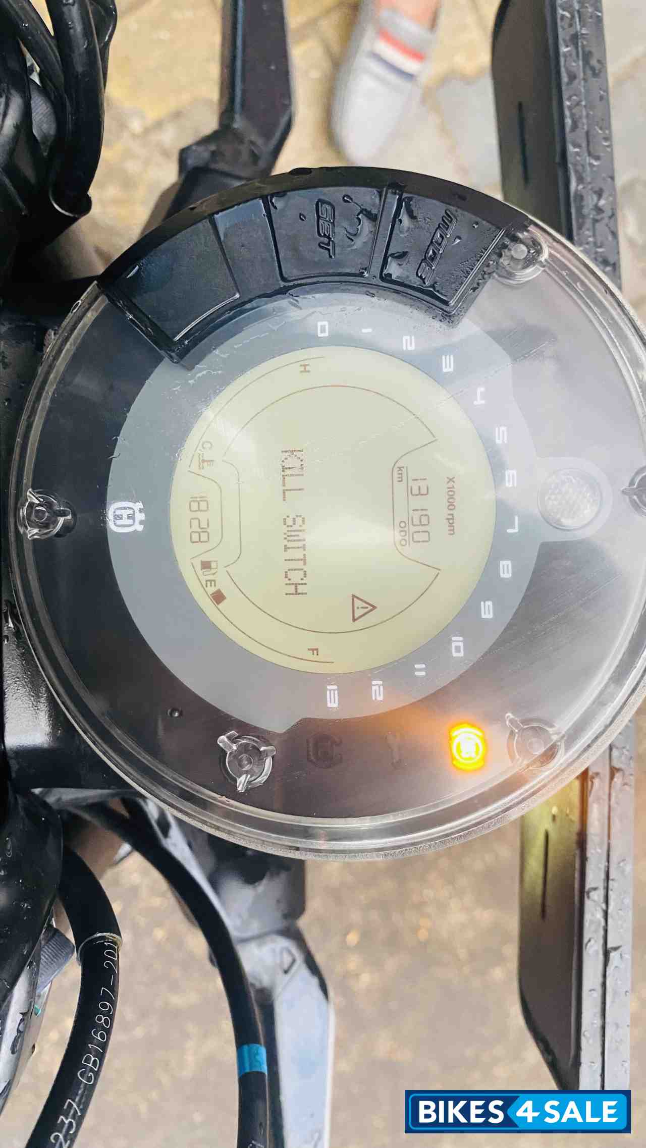 Husqvarna Svartpilen 250