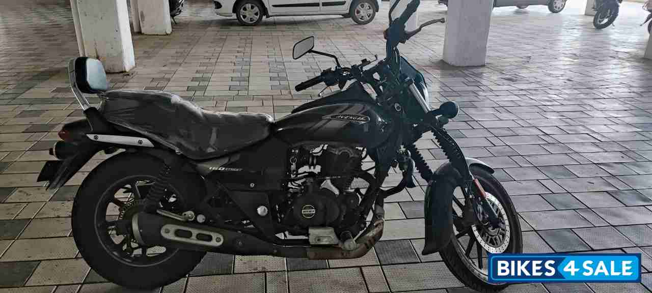 Bajaj Avenger Street 160 BS6