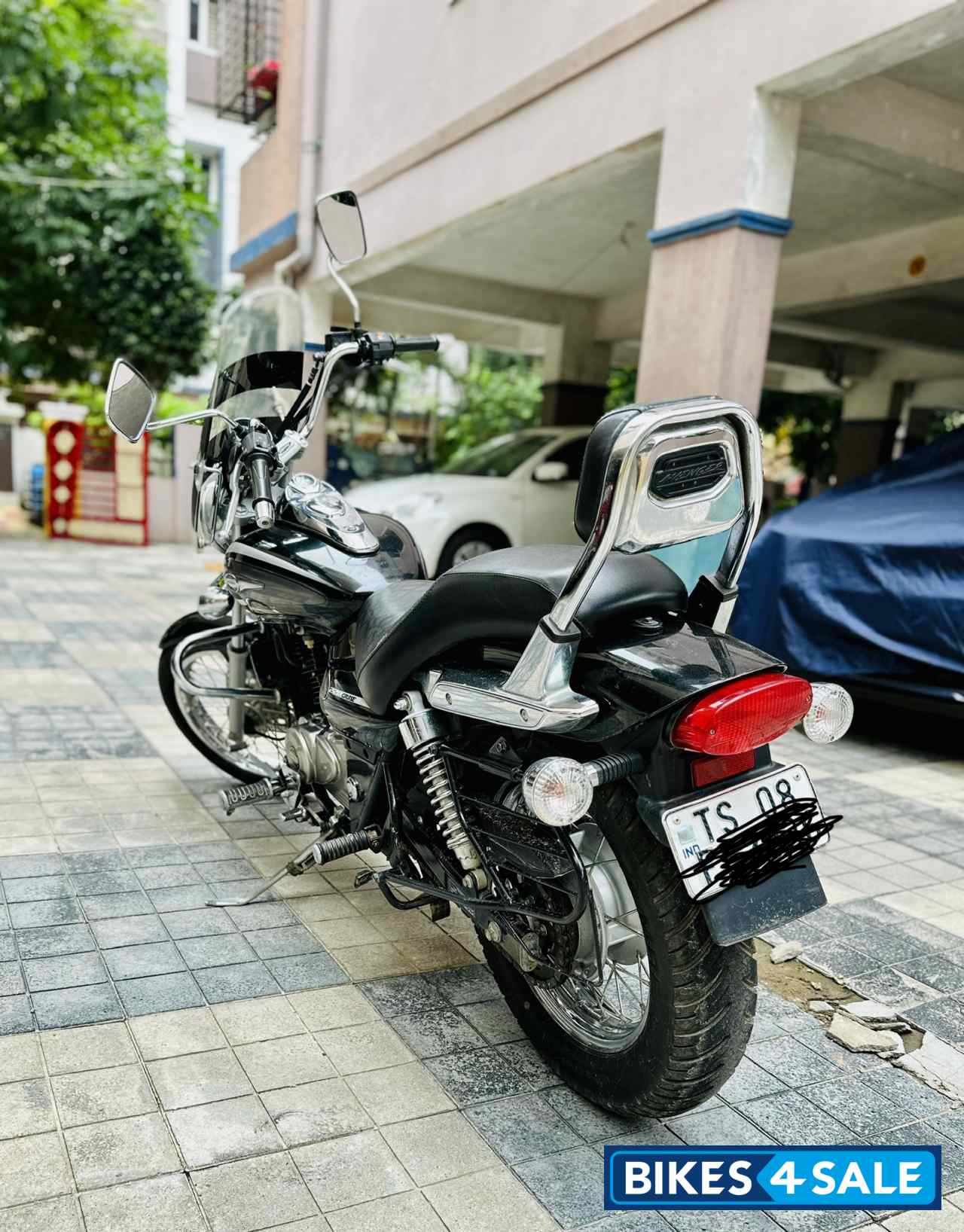 Bajaj Avenger Cruise 220