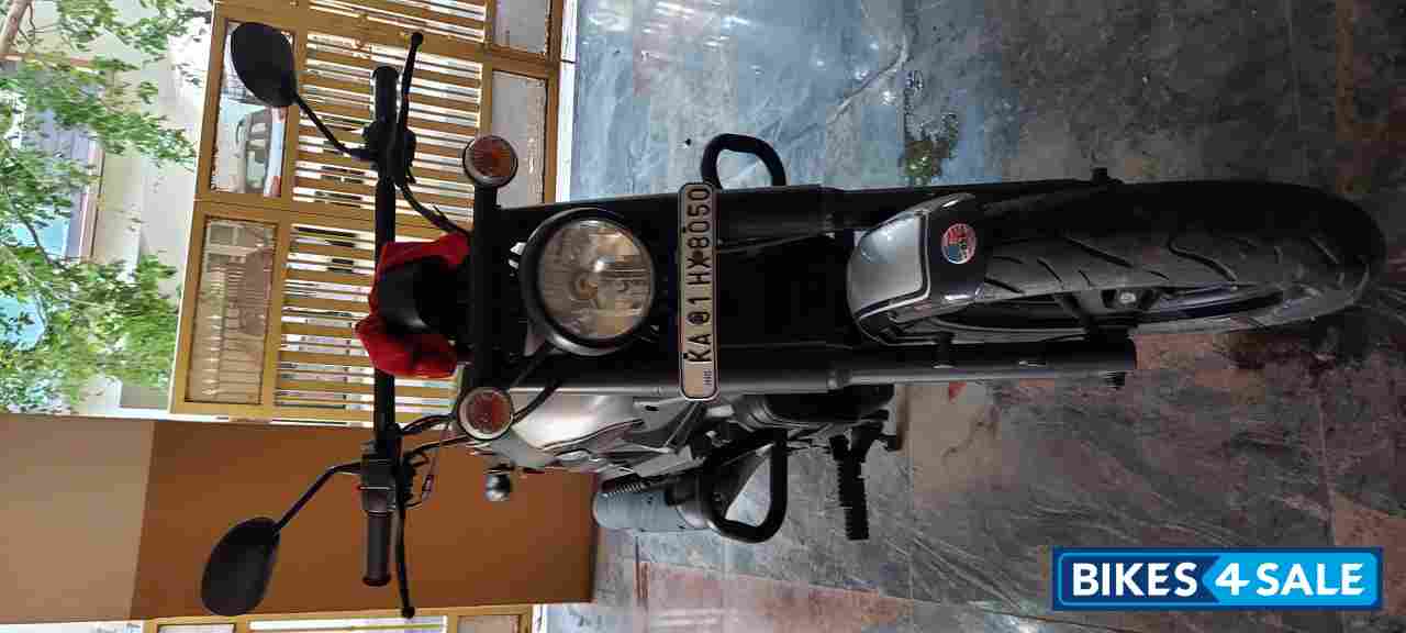 Silver UM Renegade Sports S