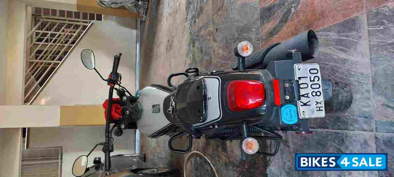 Silver UM Renegade Sports S