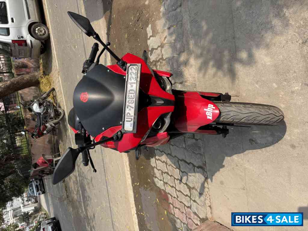 Red Bajaj Pulsar RS 200