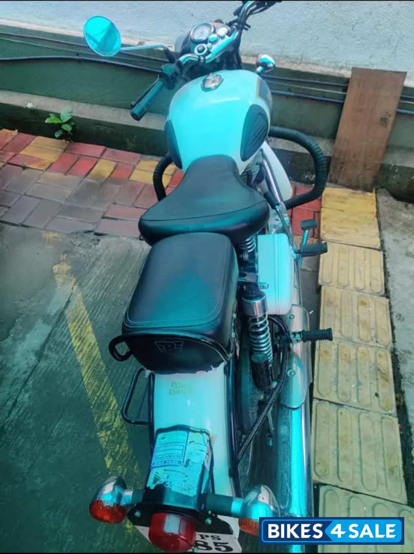 White Royal Enfield Bullet 350
