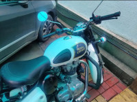 White Royal Enfield Bullet 350