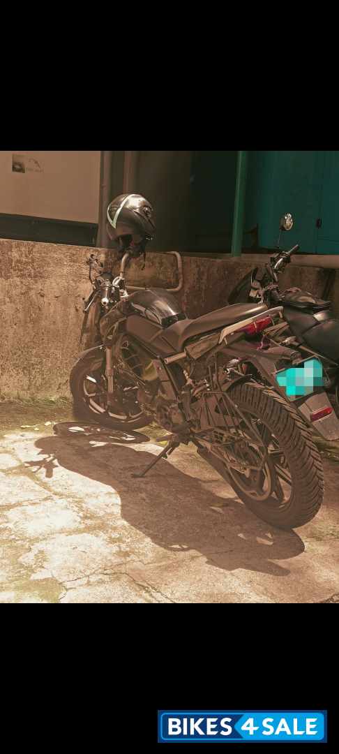 Black Revolt RV 400 Black Revolt RV 400