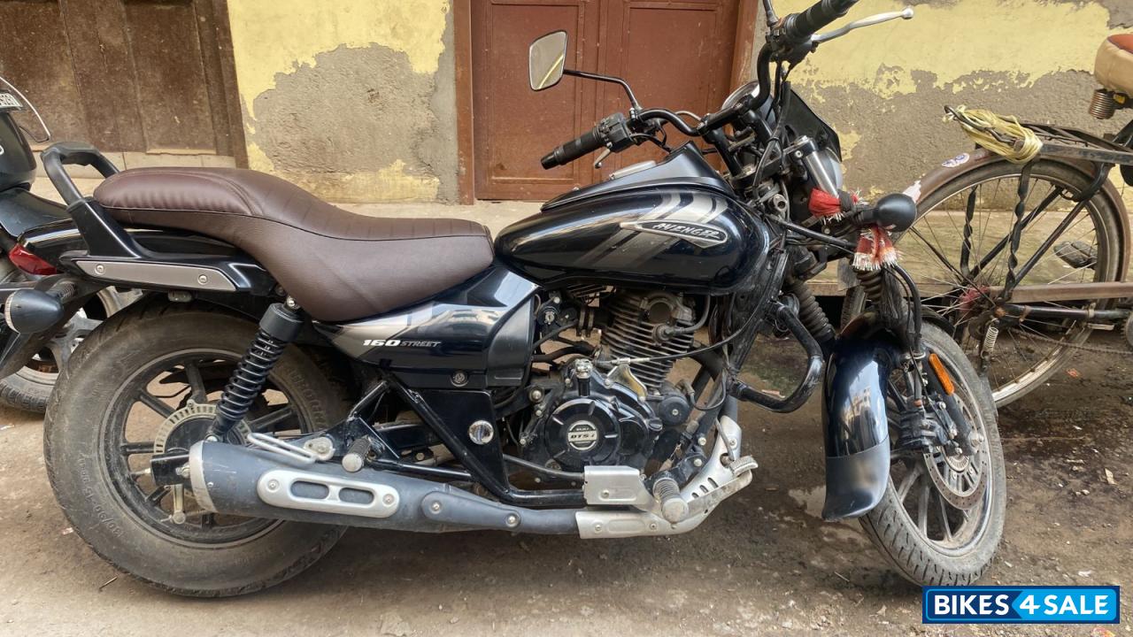 Bajaj Avenger Street 160 BS6