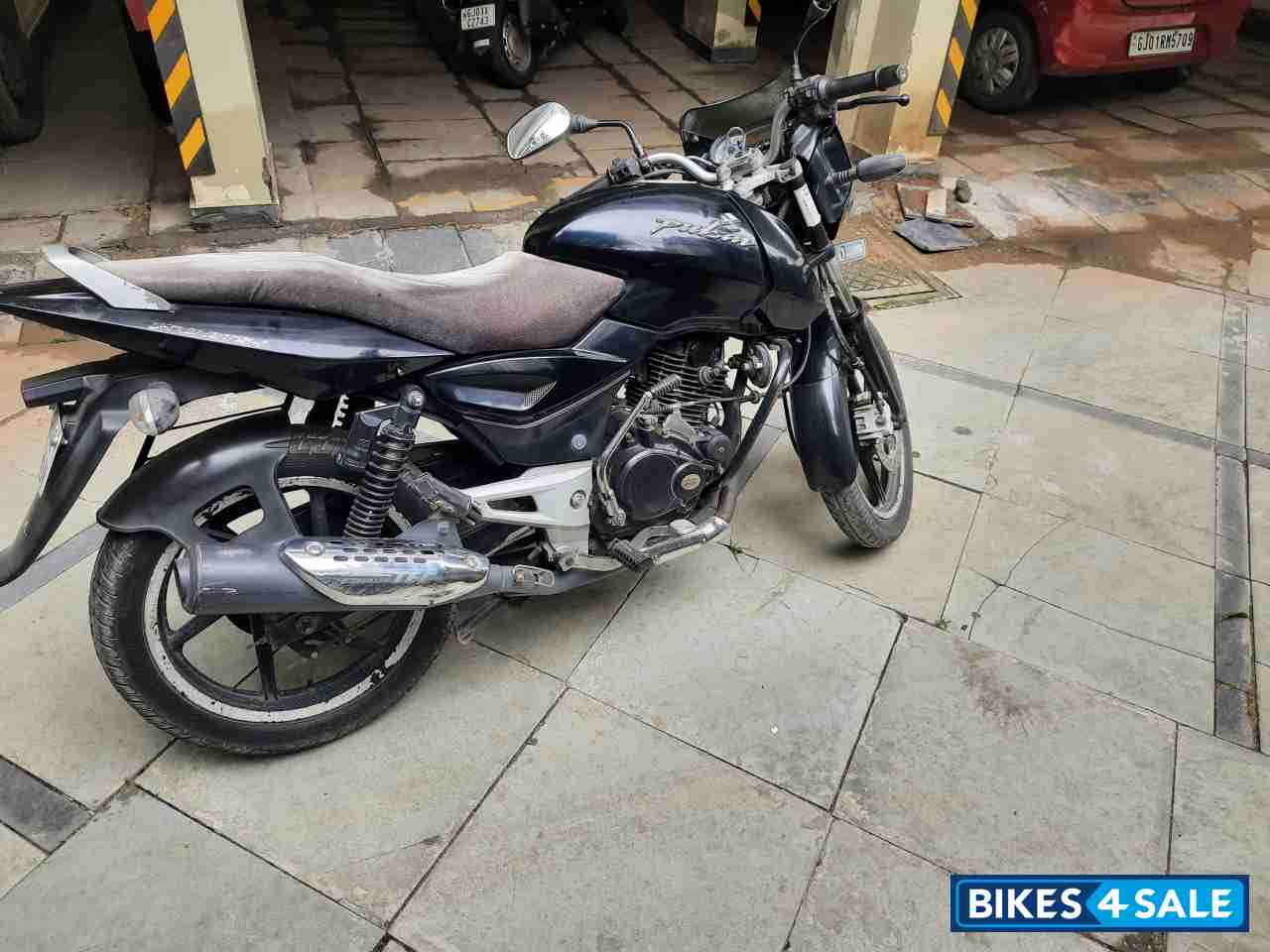 Black Bajaj Pulsar 150 DTSi