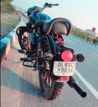 Royal Enfield Classic Stealth Black