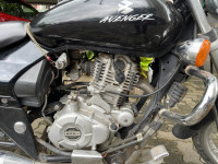 Black Bajaj Avenger 220 DTS-i