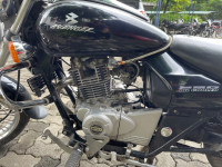 Black Bajaj Avenger 220 DTS-i