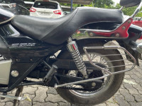 Black Bajaj Avenger 220 DTS-i