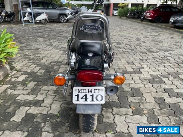 Black Bajaj Avenger 220 DTS-i Black Bajaj Avenger 220 DTS-i