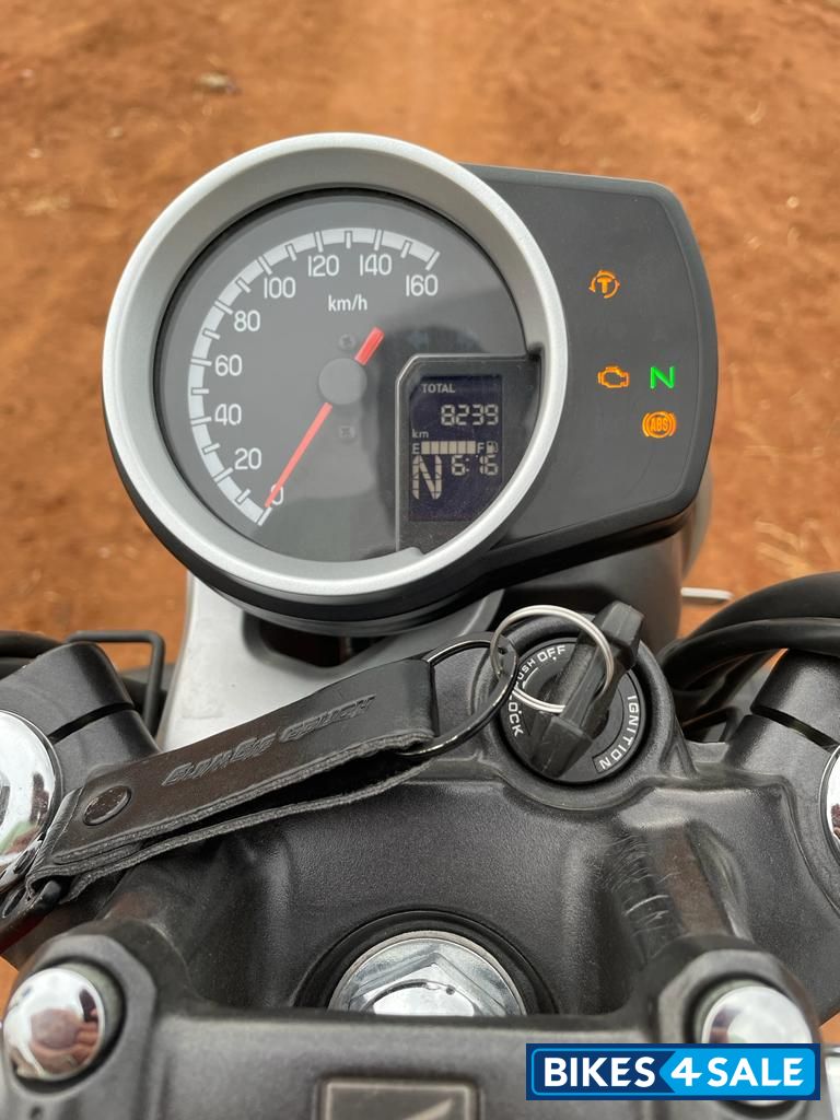 Red Monotone Honda CB350RS