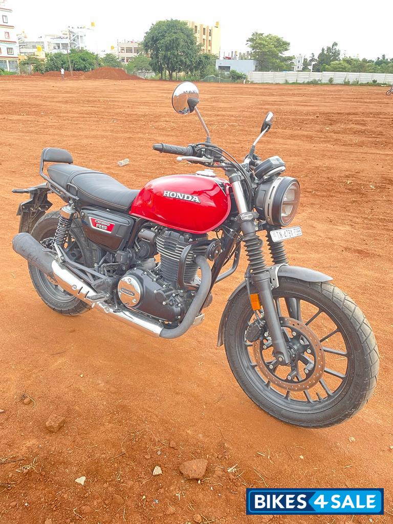 Red Monotone Honda CB350RS