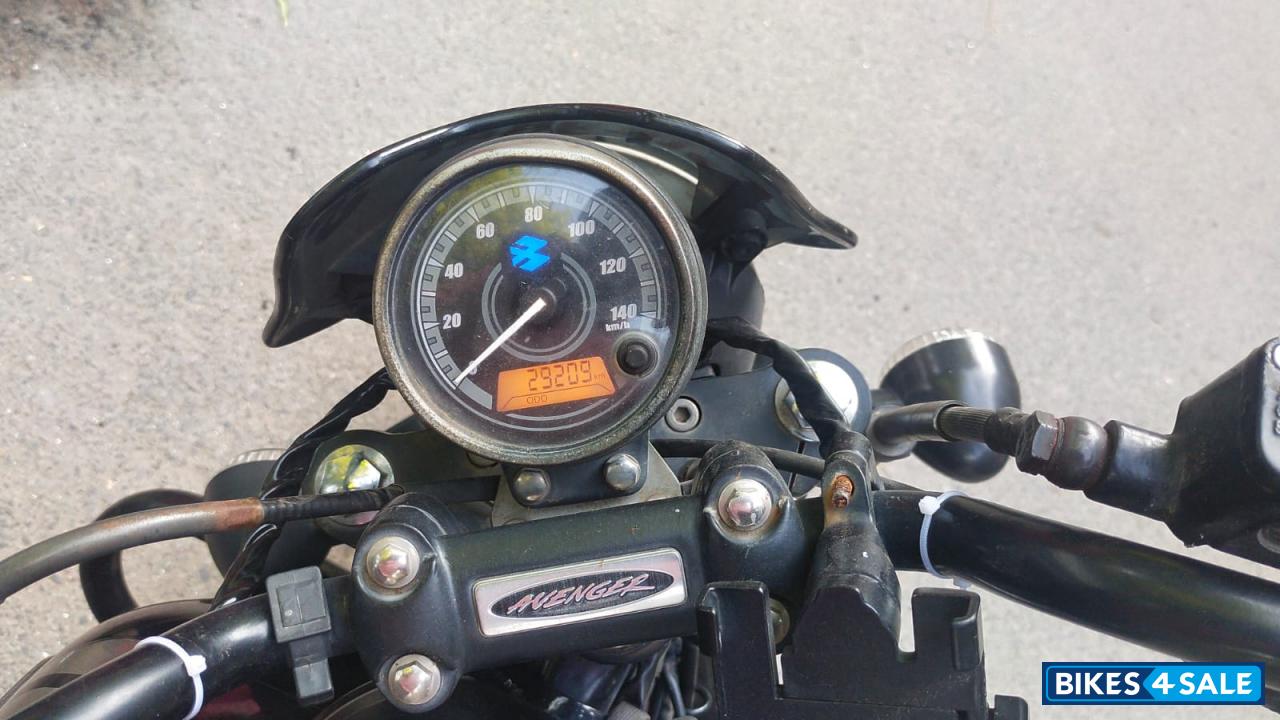 Bajaj Avenger Street 180