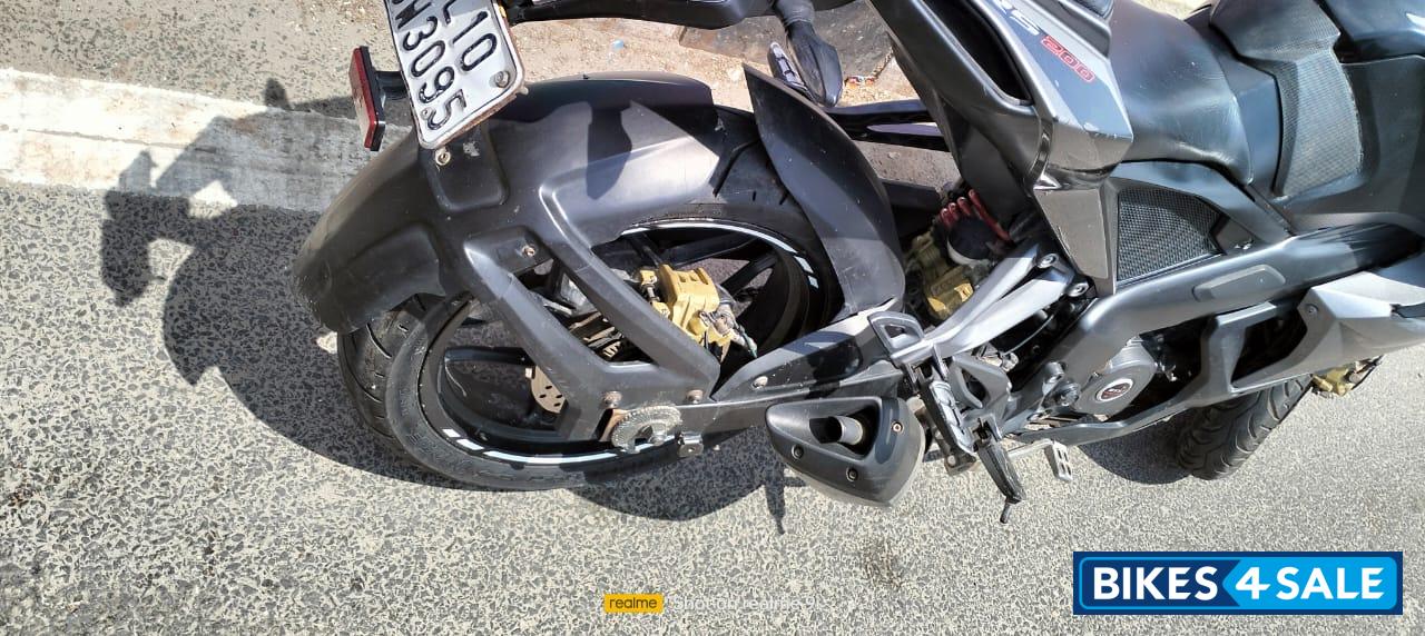 Bajaj Pulsar RS 200 ABS Bajaj Pulsar RS 200 ABS