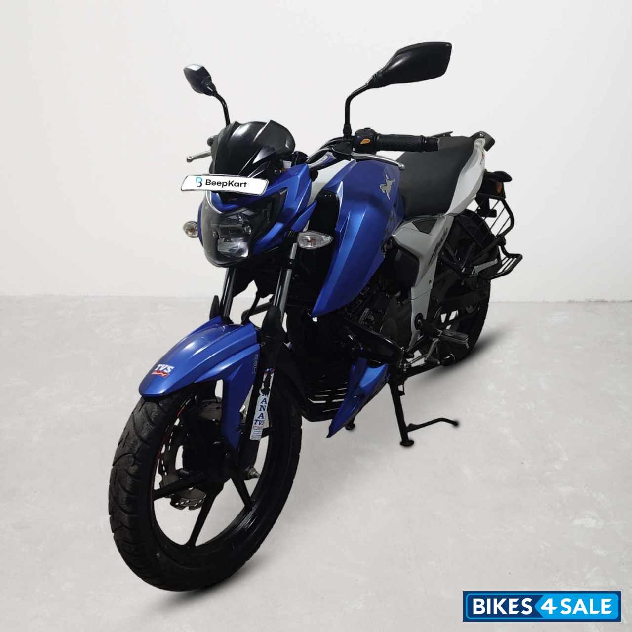 TVS Apache RTR 160 4V
