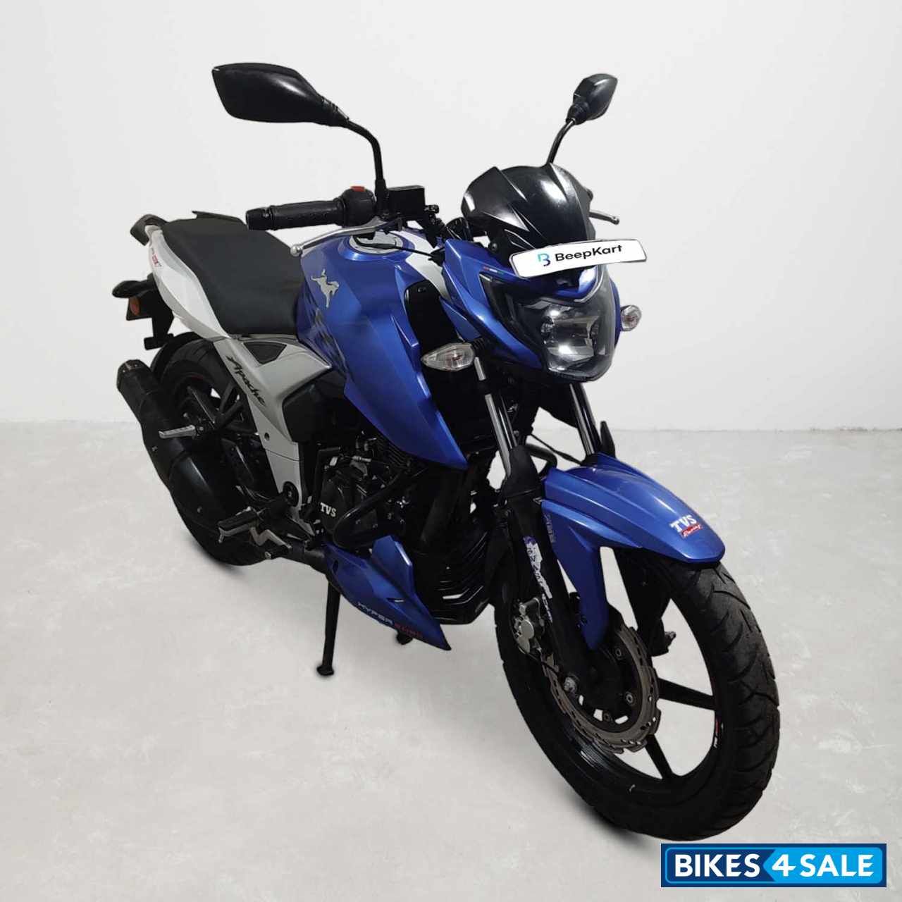 TVS Apache RTR 160 4V