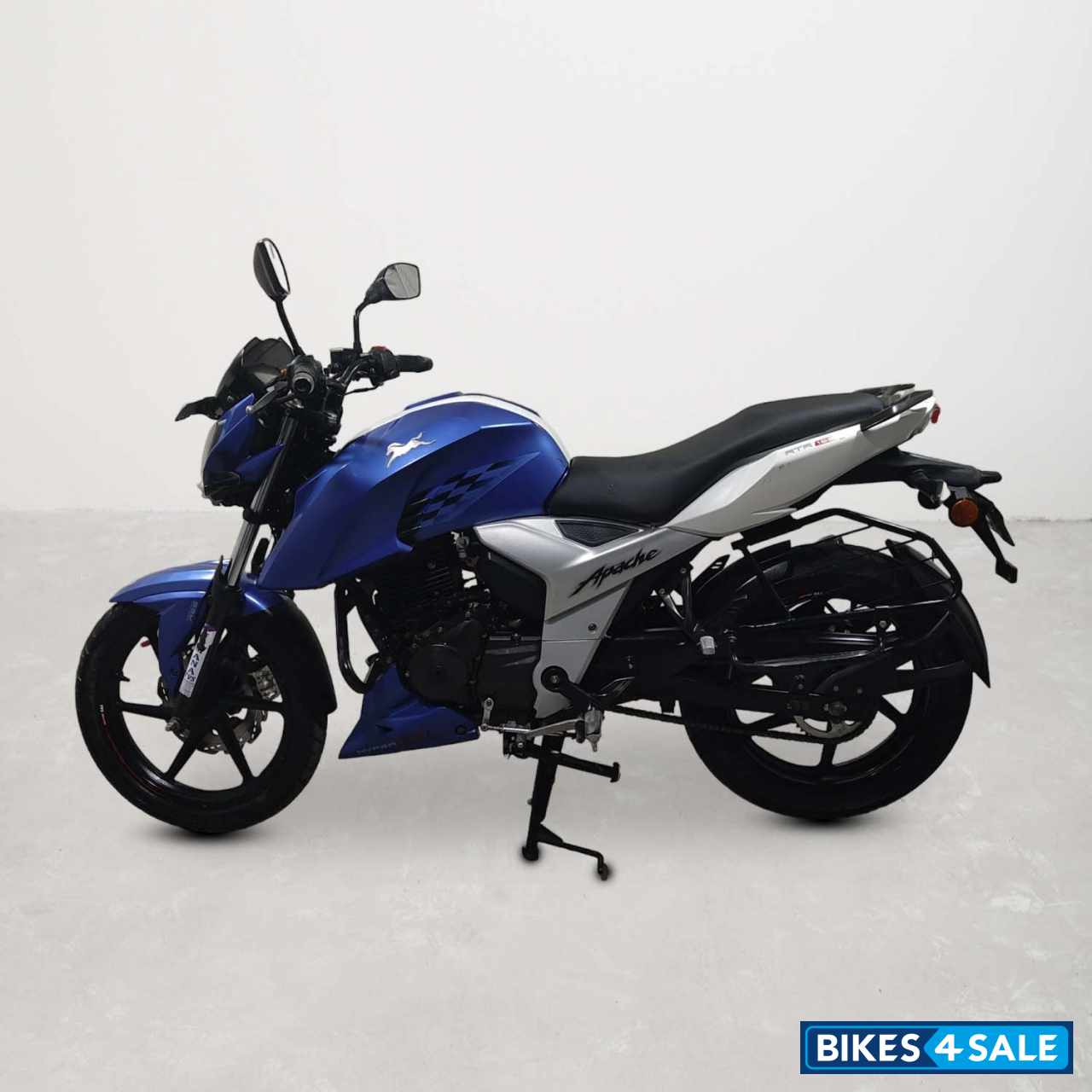 TVS Apache RTR 160 4V