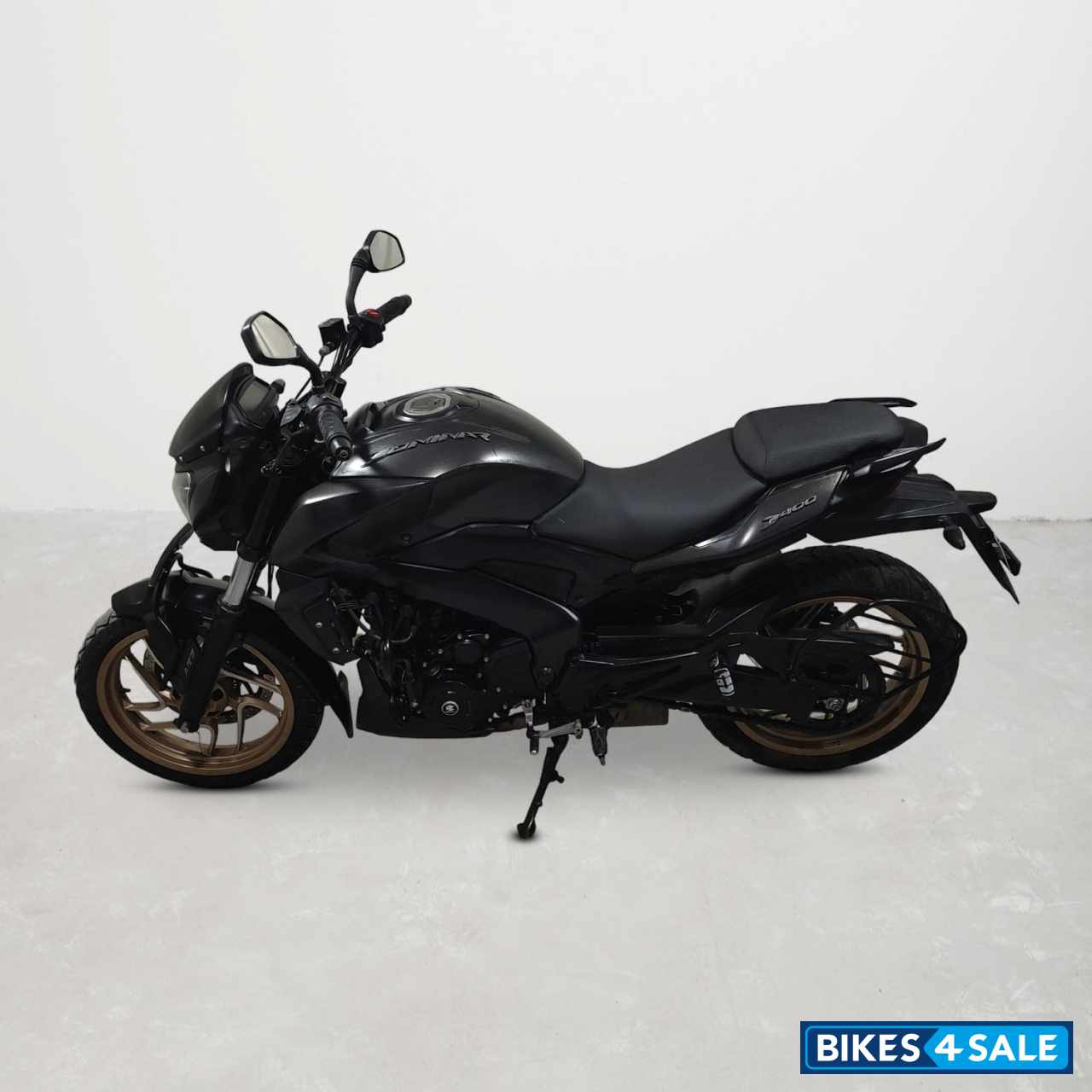 Bajaj Dominar 400