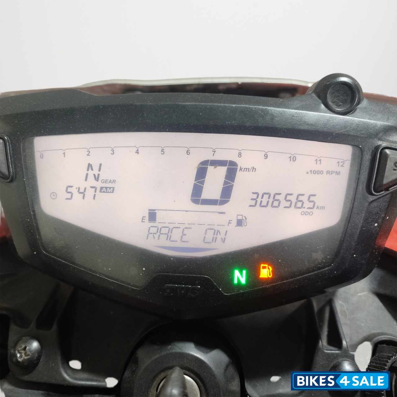 TVS Apache RTR 200 4V