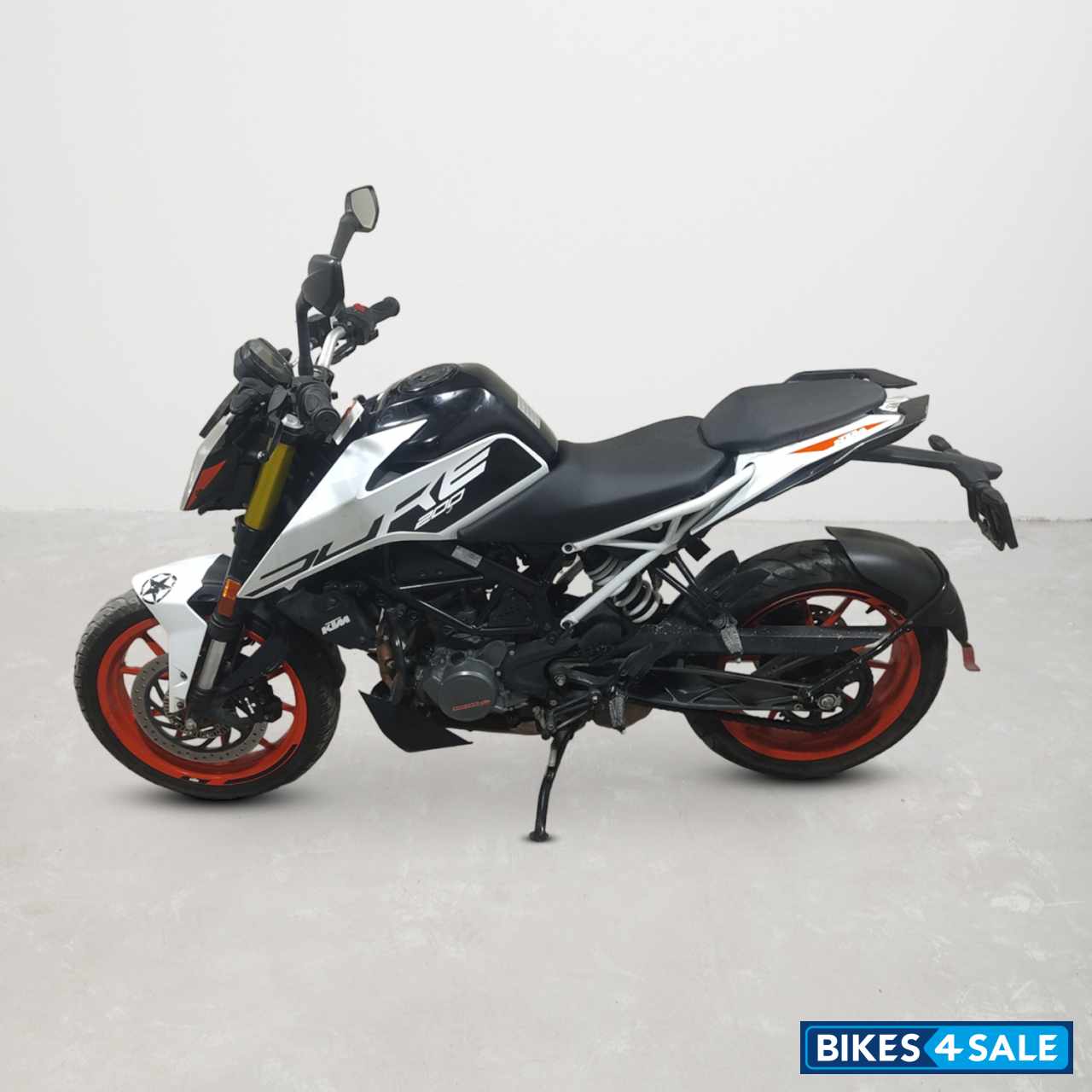 KTM Duke 200