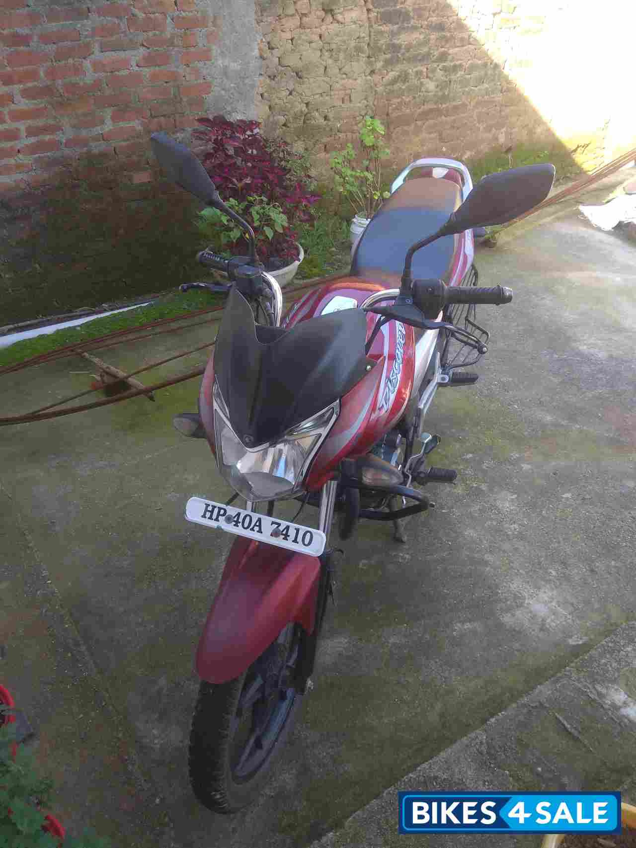 Frdred Bajaj Discover 125 ST