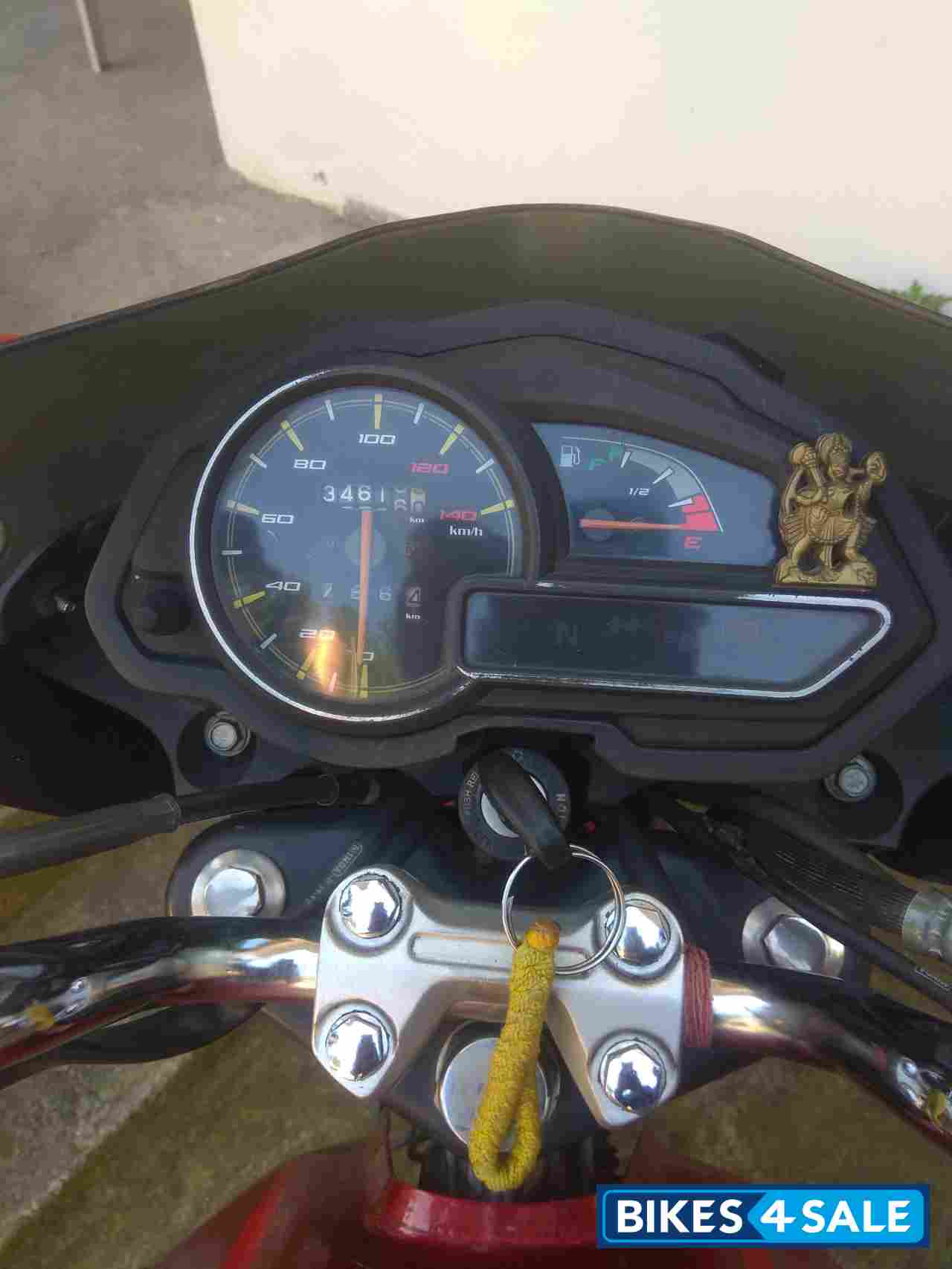 Frdred Bajaj Discover 125 ST