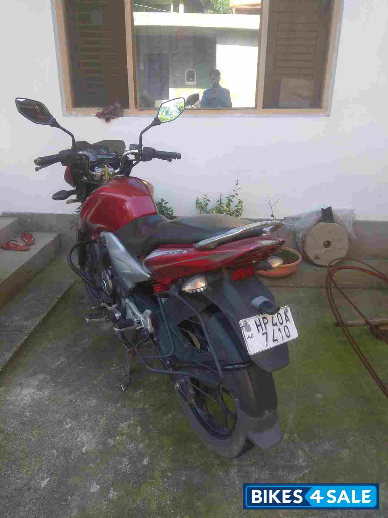 Frdred Bajaj Discover 125 ST