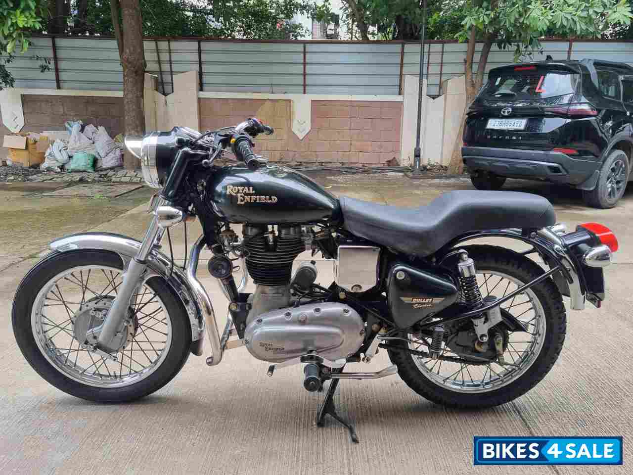 Bottle Green Royal Enfield Bullet Electra