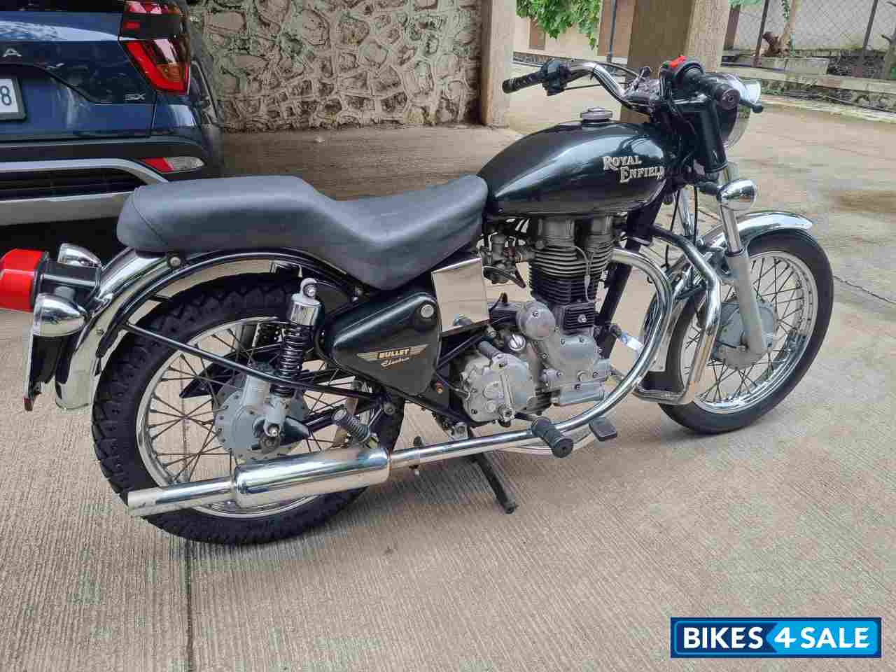 Bottle Green Royal Enfield Bullet Electra