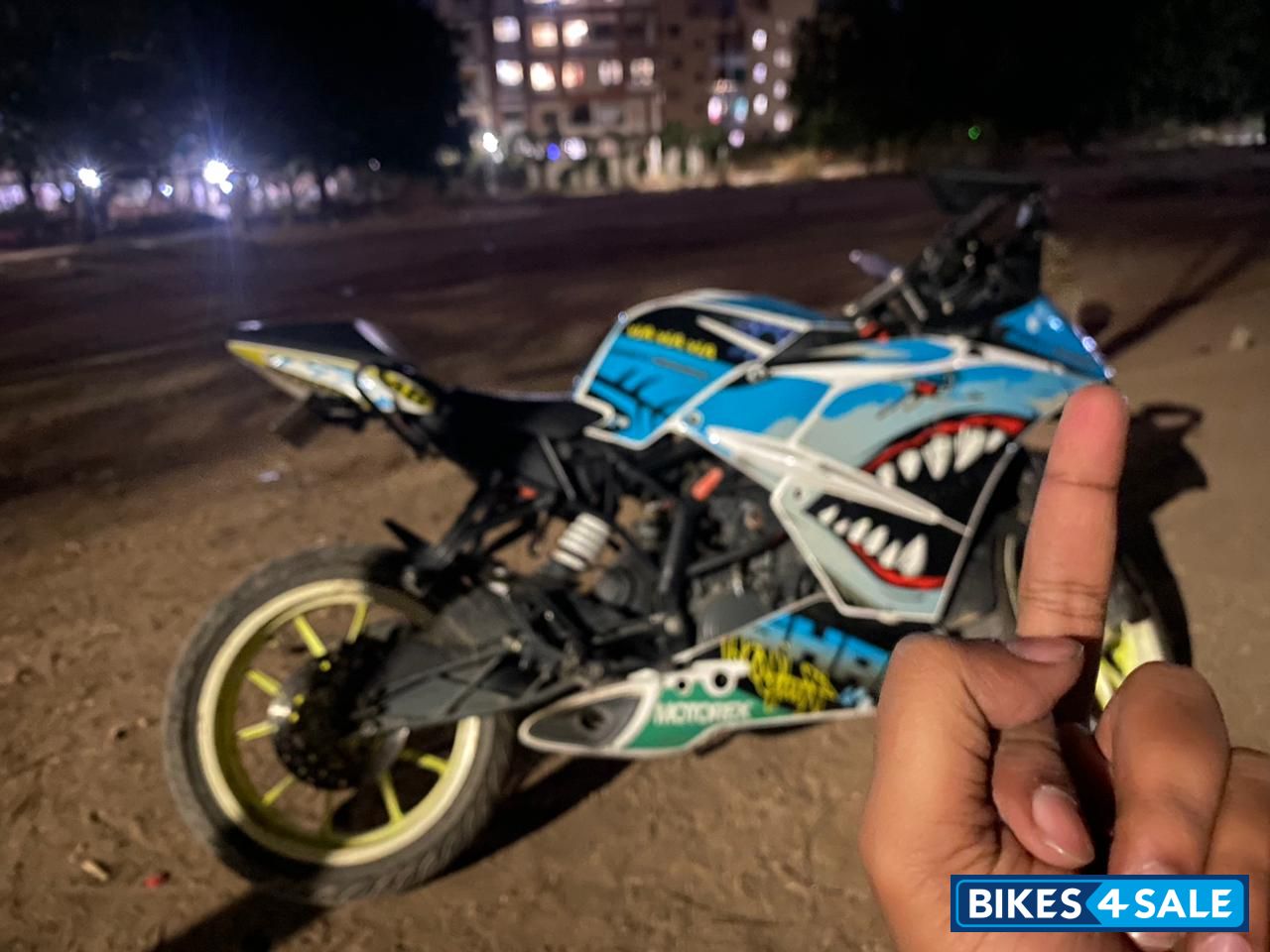 Original Color- White/orange KTM RC 200