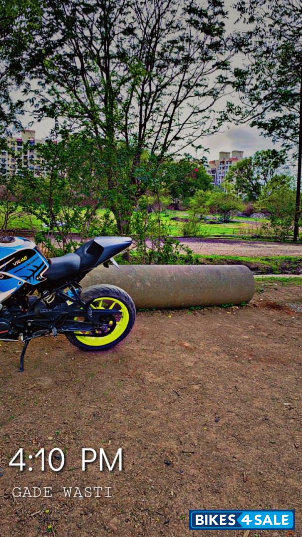 Original Color- White/orange KTM RC 200