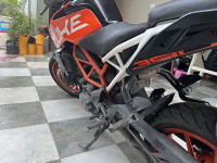 KTM Duke 390