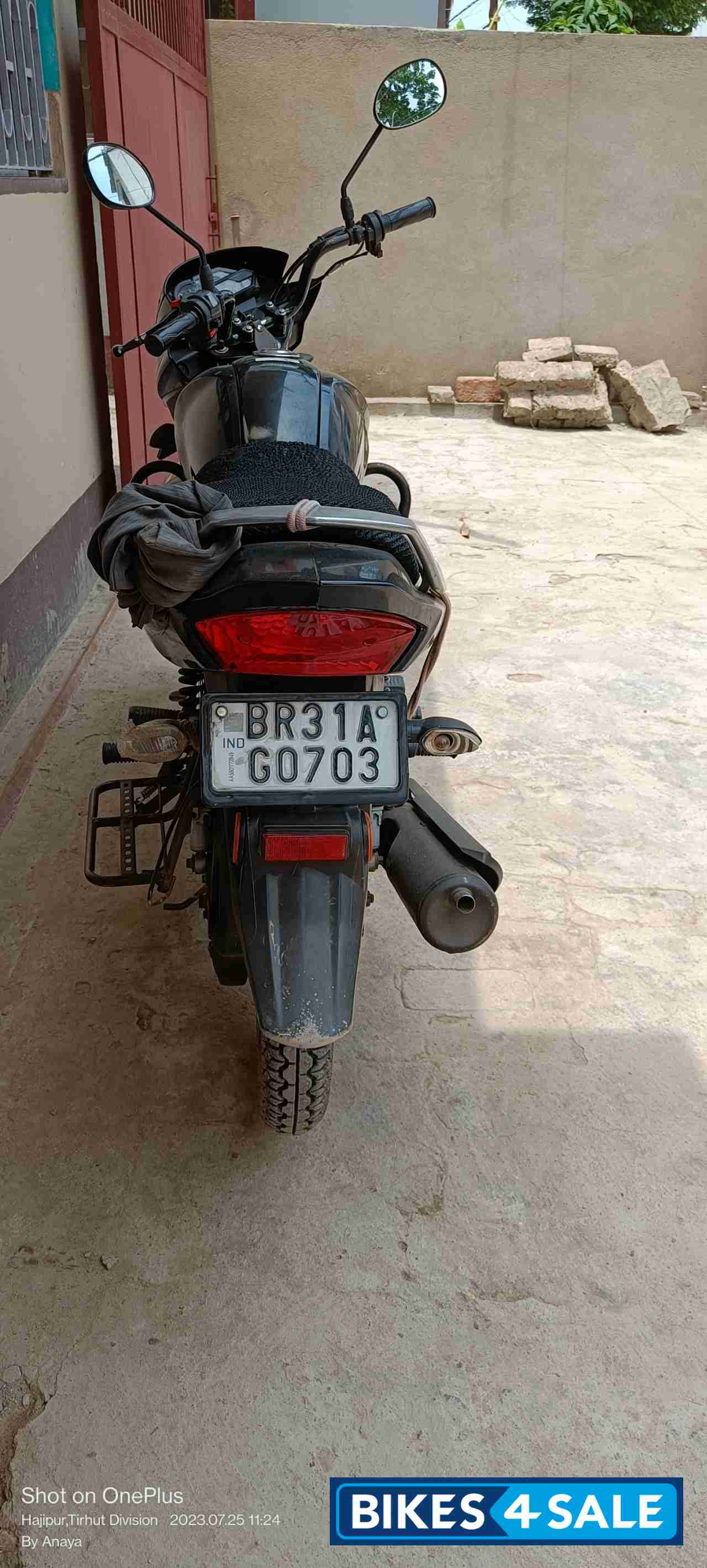 Bkack Yamaha Saluto 125