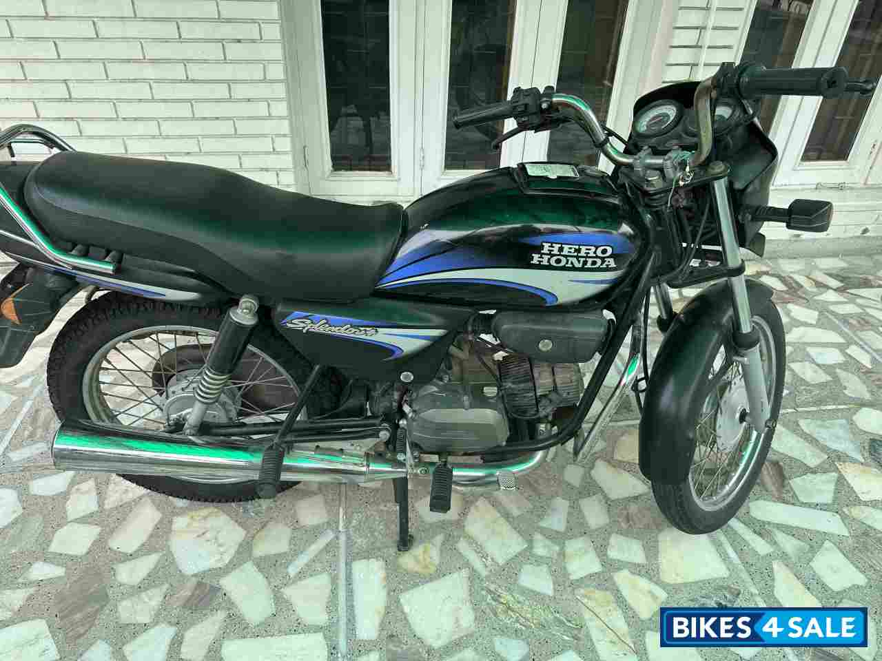 Black Hero Splendor Plus