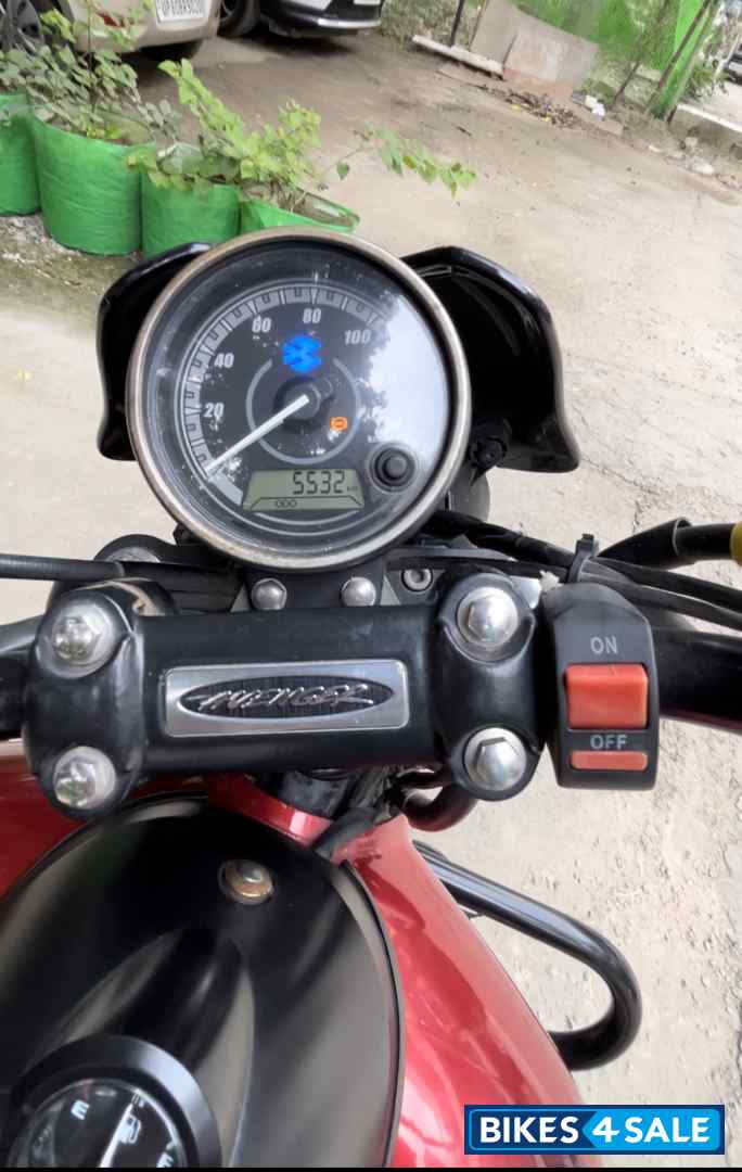 Cherry Red Bajaj Avenger Street 160 BS6