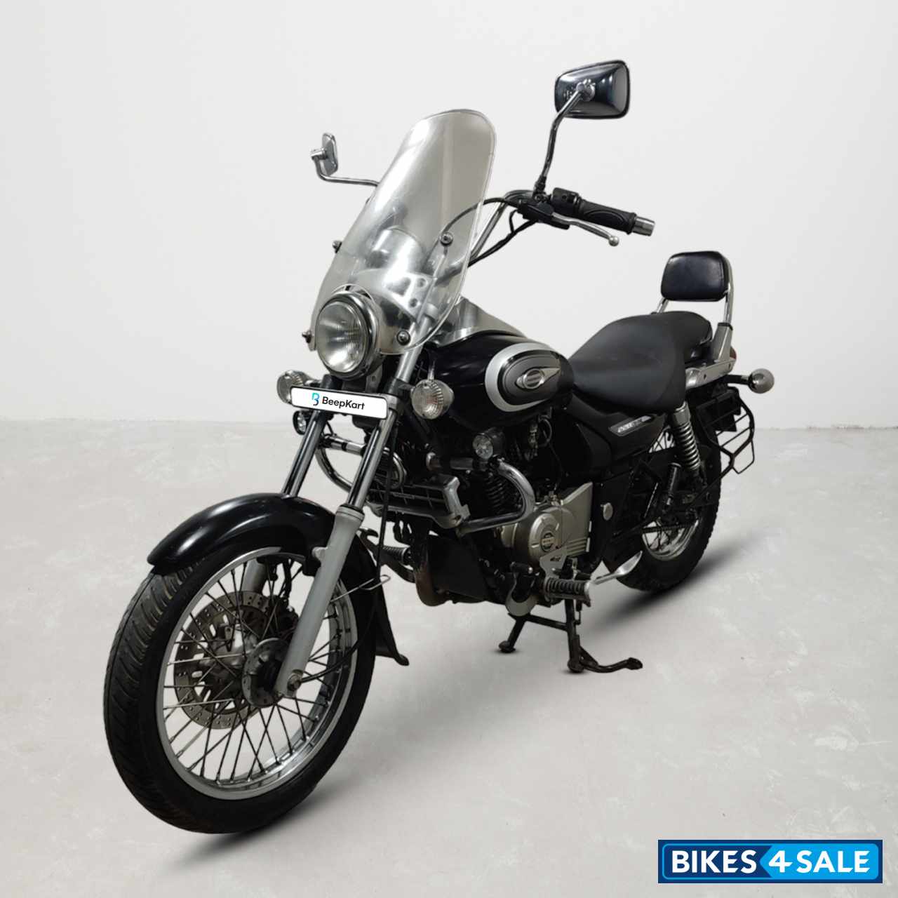Bajaj Avenger 180 DTS-i