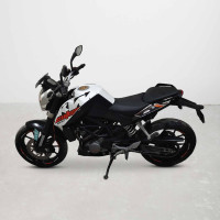 KTM Duke 200
