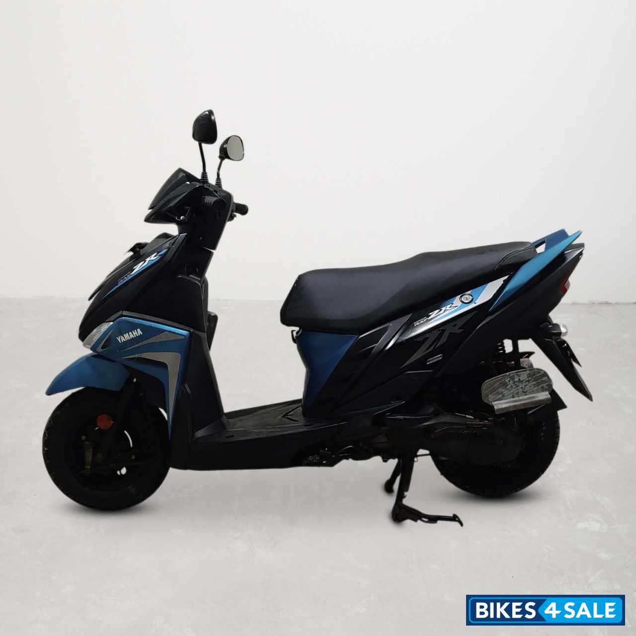 Yamaha Cygnus Ray ZR