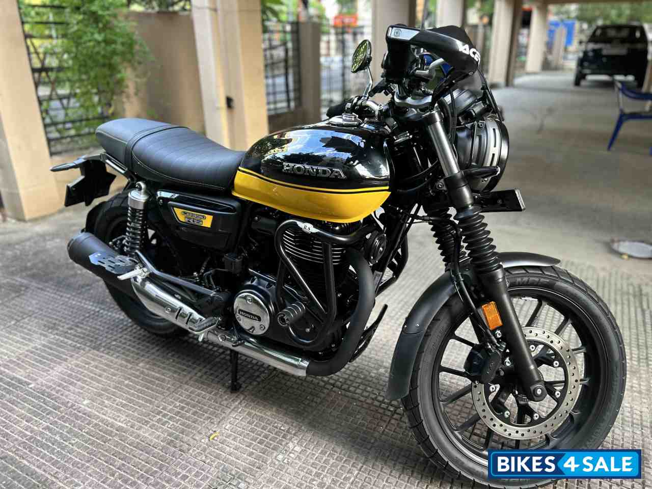 Honda 2023 CB350RS DLX Pro Dual Tone
