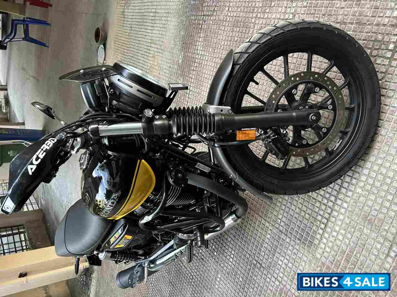 Honda 2023 CB350RS DLX Pro Dual Tone